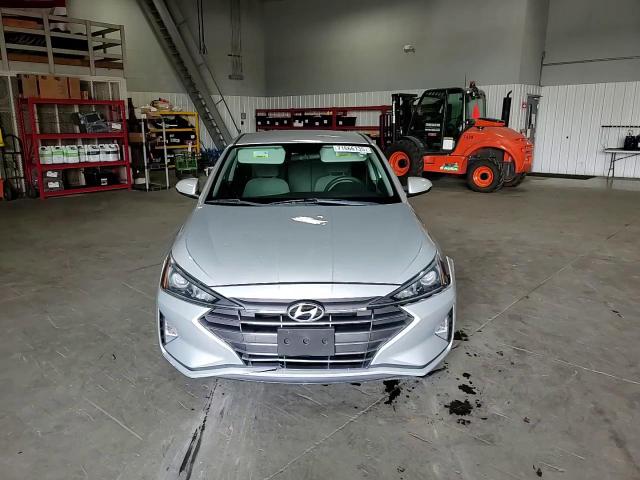 2019 Hyundai Elantra Se VIN: 5NPD74LF7KH416685 Lot: 71666135