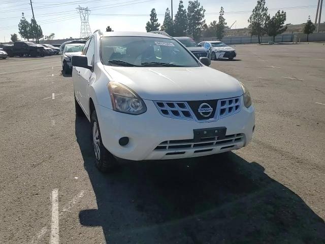 2015 Nissan Rogue Select S VIN: JN8AS5MT2FW165526 Lot: 84375305