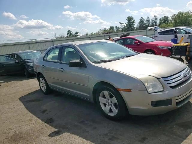 2008 Ford Fusion Se VIN: 3FAHP07Z88R137921 Lot: 71644135