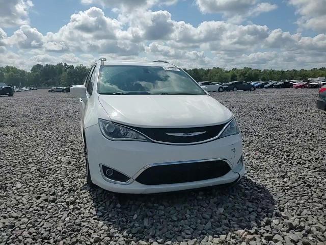 2017 Chrysler Pacifica Touring L VIN: 2C4RC1BG2HR815932 Lot: 81443305