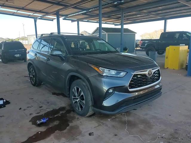 2020 Toyota Highlander Xle VIN: 5TDGZRAH2LS505617 Lot: 81656585
