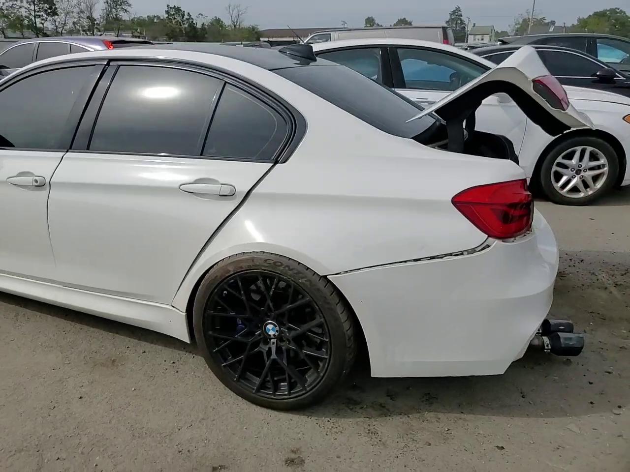 Фото: WBS8M9C50G5E68032