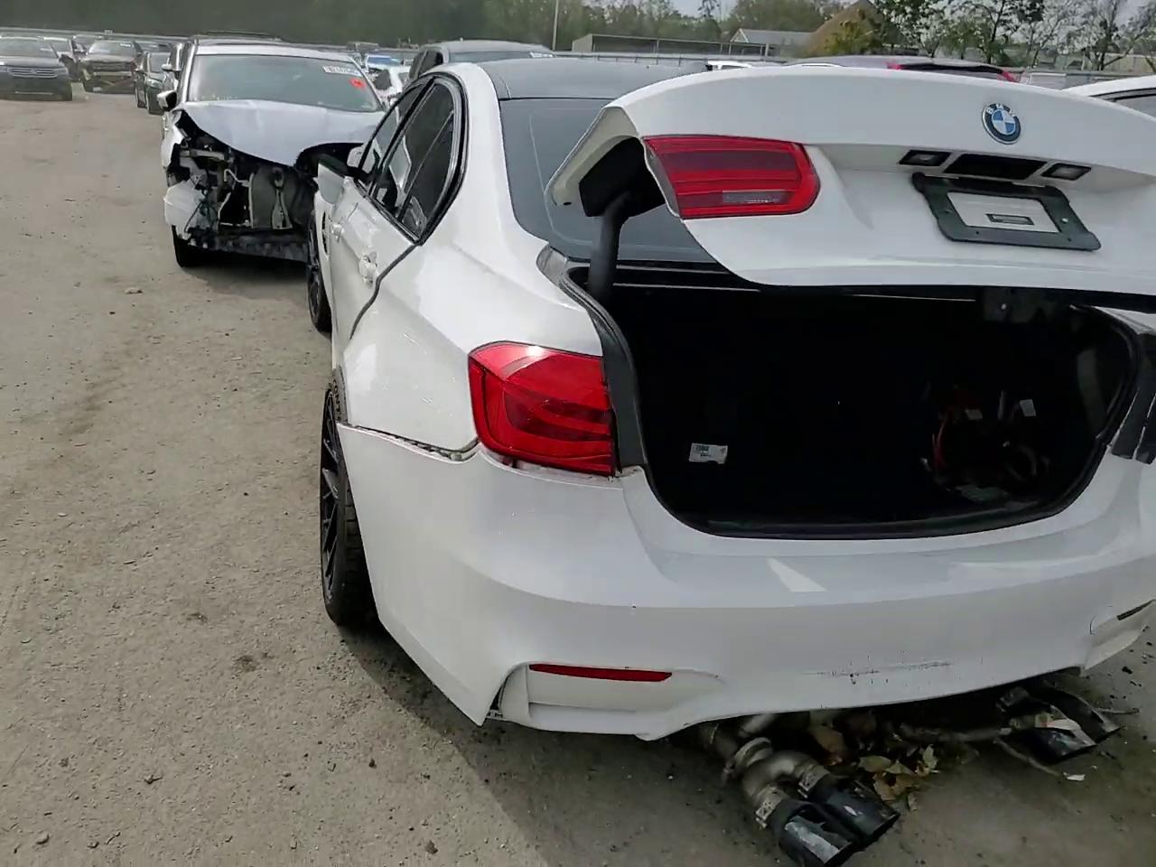 Фото: WBS8M9C50G5E68032