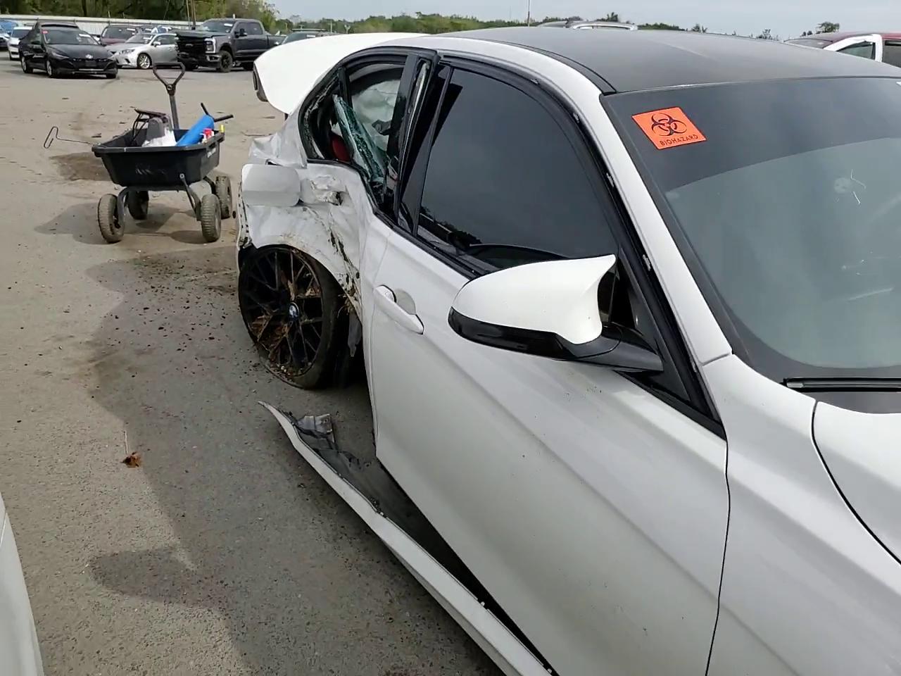 Фото: WBS8M9C50G5E68032