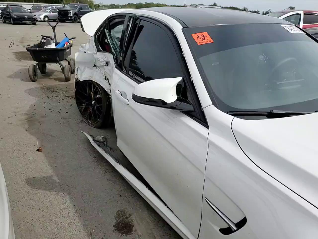 Фото: WBS8M9C50G5E68032