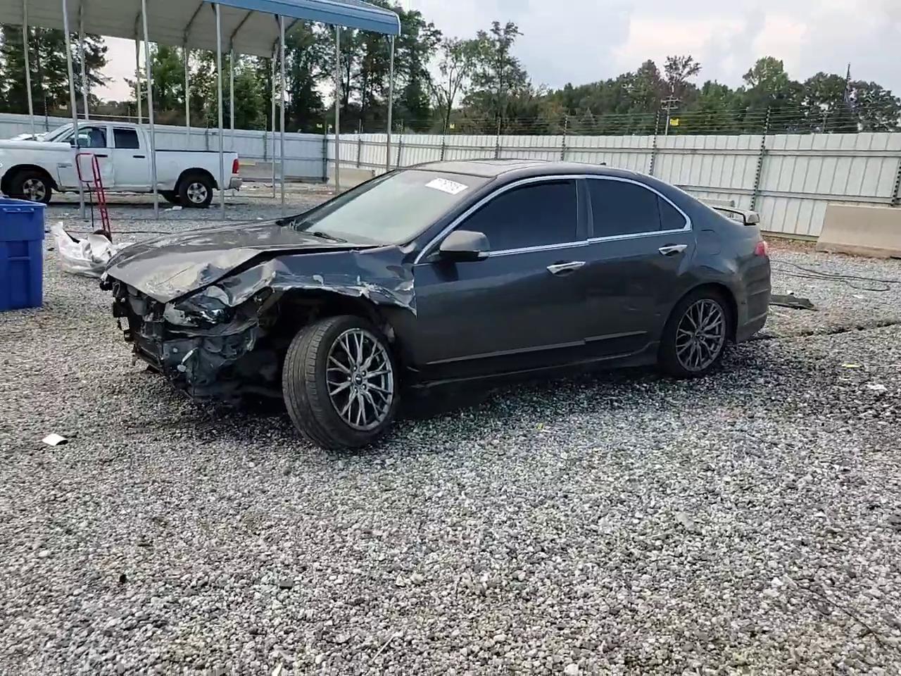 Фото: JH4CU2F64CC017653