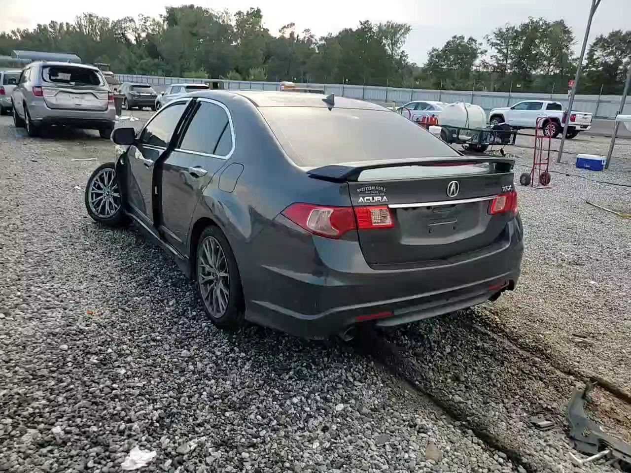 Фото: JH4CU2F64CC017653