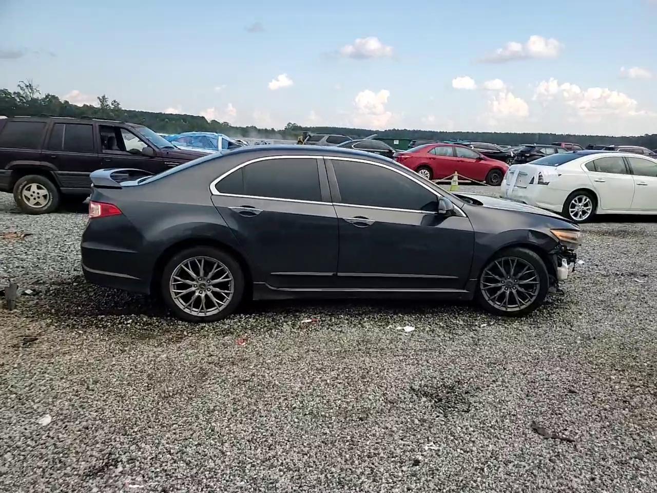 Фото: JH4CU2F64CC017653