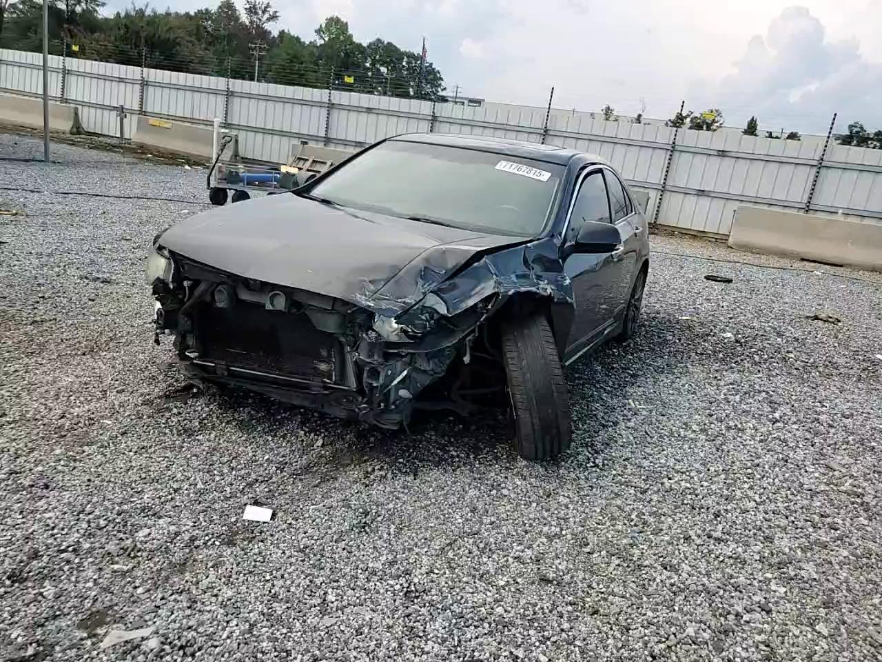 Фото: JH4CU2F64CC017653