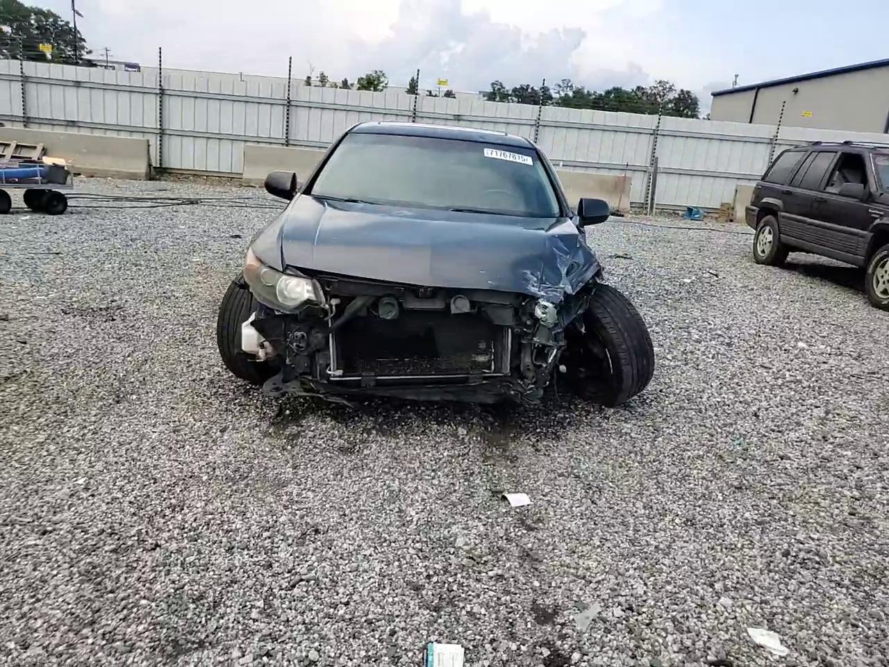 Фото: JH4CU2F64CC017653