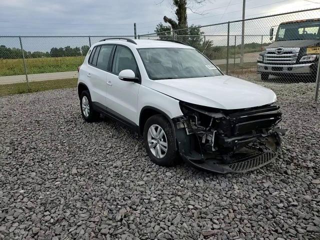 2017 Volkswagen Tiguan S VIN: WVGBV7AX0HK033607 Lot: 80106495