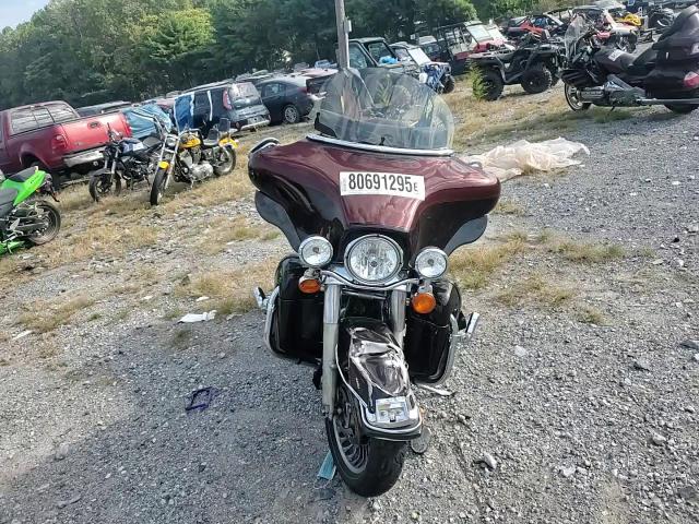 2011 Harley-Davidson Flhtcu VIN: 1HD1FC413BB612299 Lot: 80691295