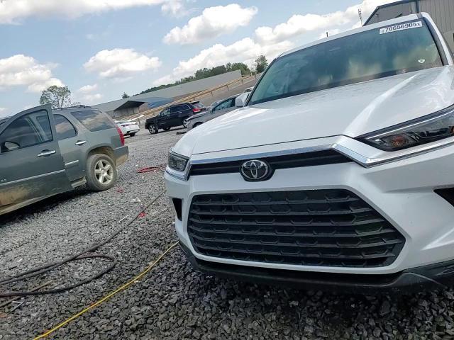 2025 Toyota Grand Highlander Le VIN: 5TDAAAA50SS032920 Lot: 70656905