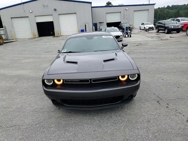 2018 Dodge Challenger Sxt VIN: 2C3CDZAG0JH162133 Lot: 70996025