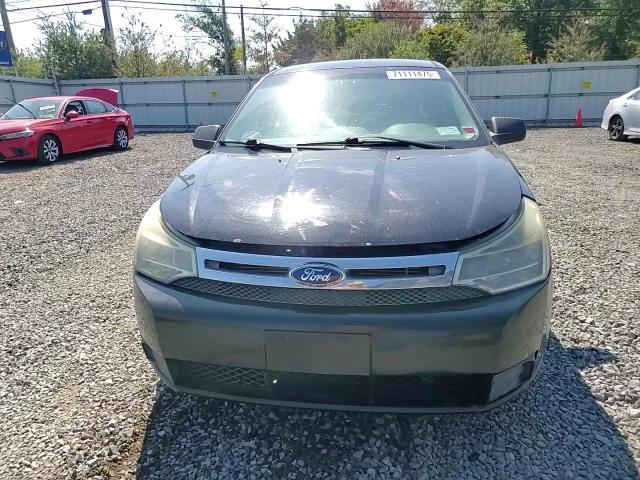 2011 Ford Focus S VIN: 1FAHP3EN0BW139734 Lot: 71111475