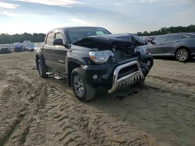2015 Toyota Tacoma Double Cab VIN: 3TMLU4EN3FM172395 Lot: 84023405