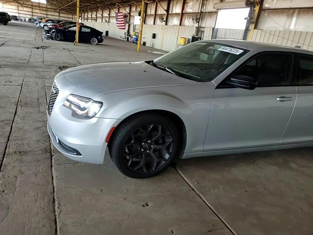 2019 Chrysler 300 Touring VIN: 2C3CCAAG3KH612427 Lot: 84475225