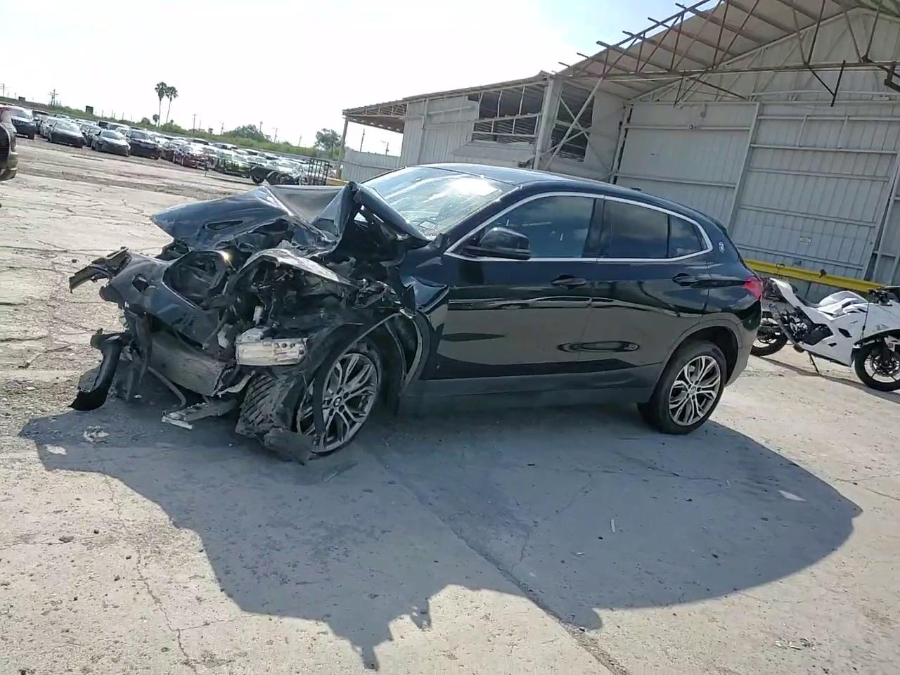 Фото: WBXYJ5C33JEF74086