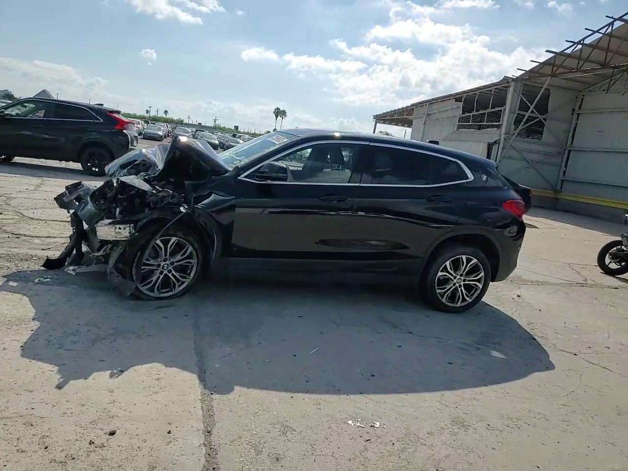 Фото: WBXYJ5C33JEF74086