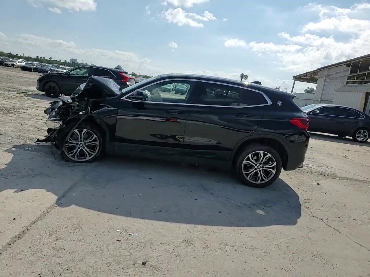 Фото: WBXYJ5C33JEF74086