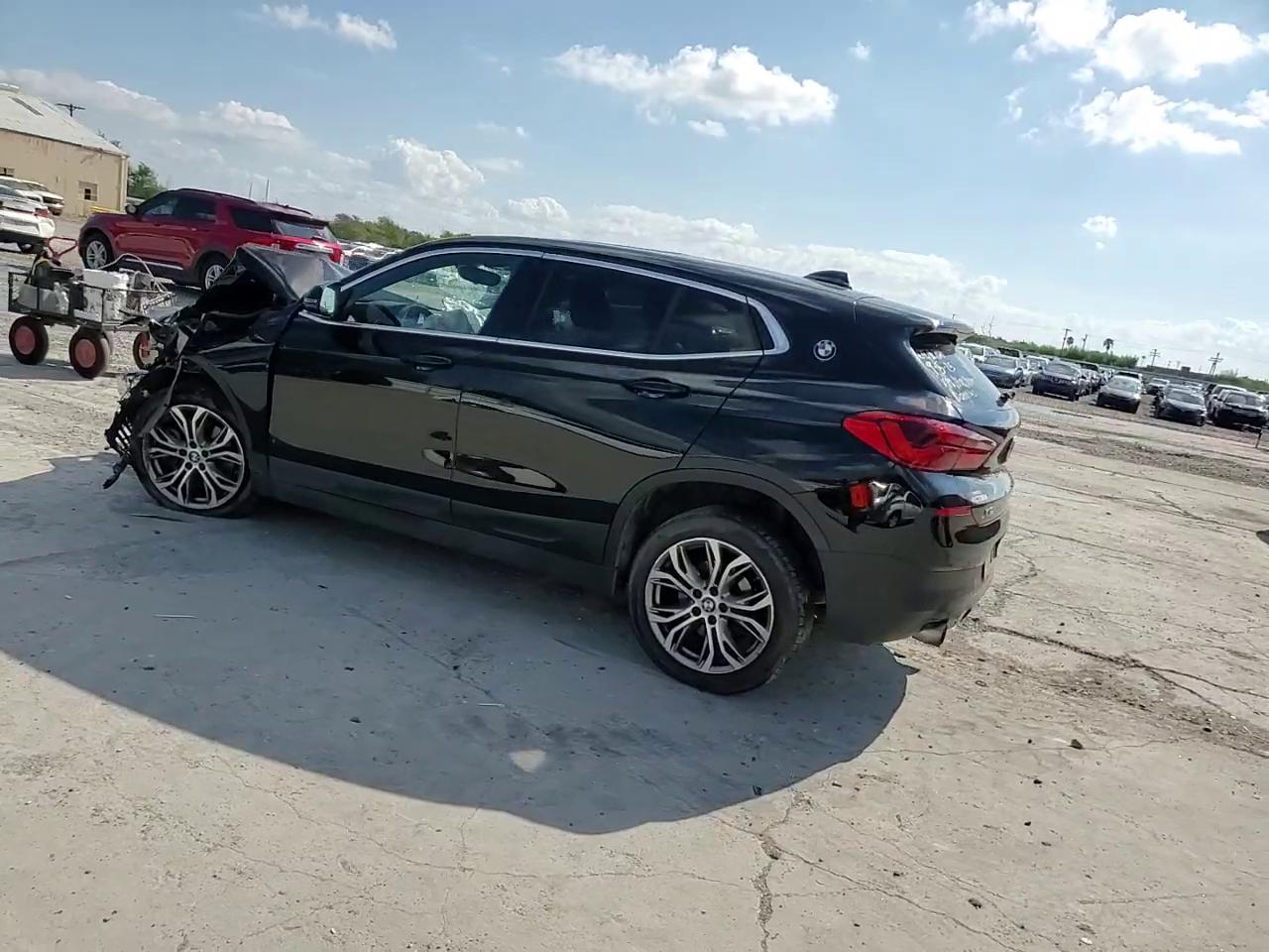 Фото: WBXYJ5C33JEF74086