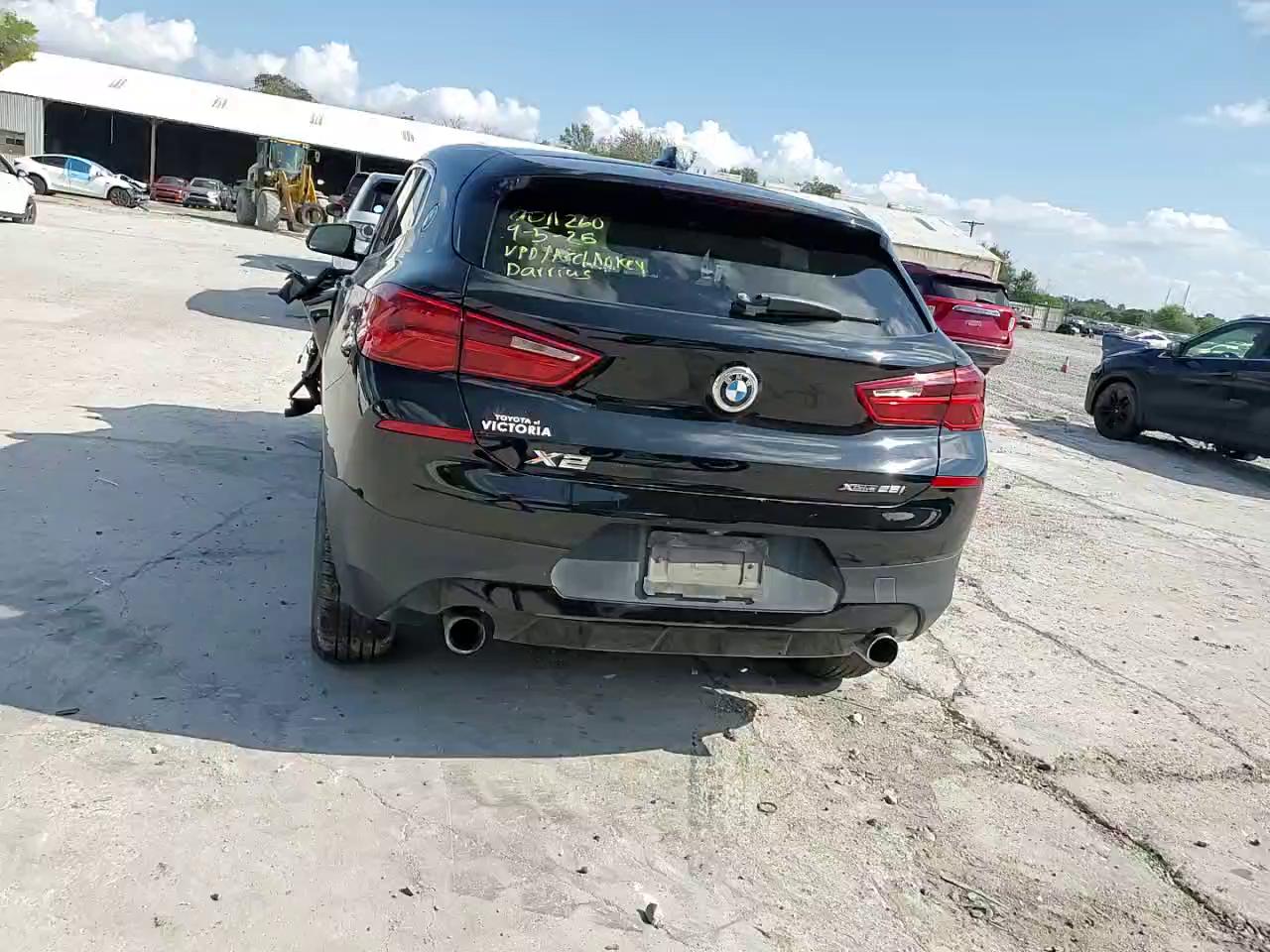 Фото: WBXYJ5C33JEF74086