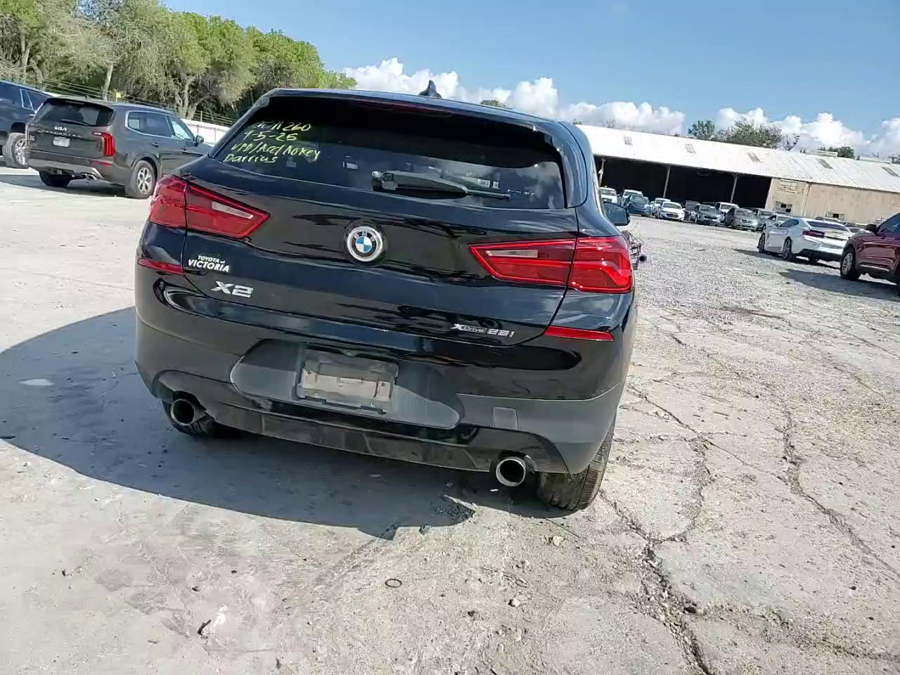 Фото: WBXYJ5C33JEF74086