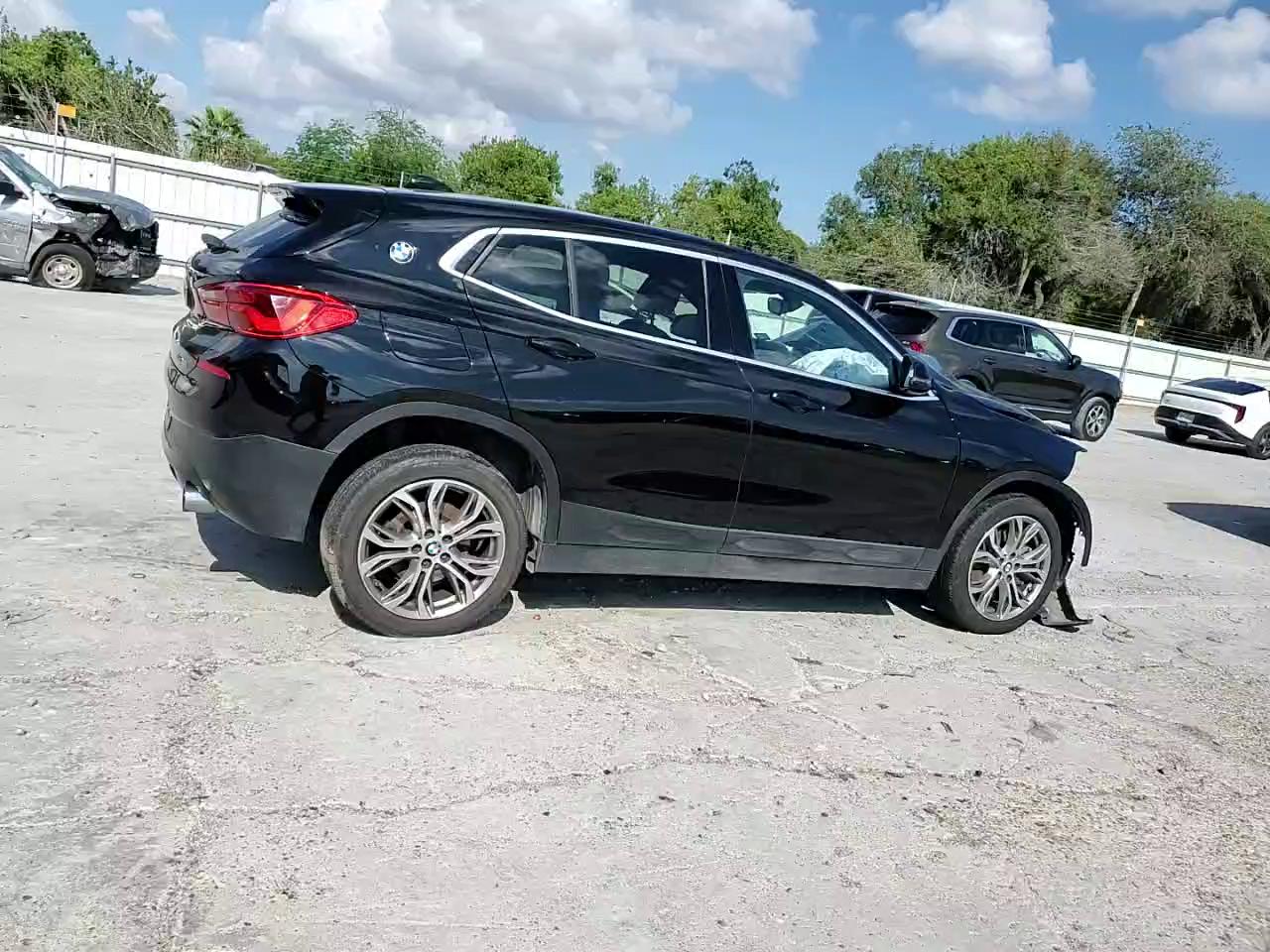 Фото: WBXYJ5C33JEF74086