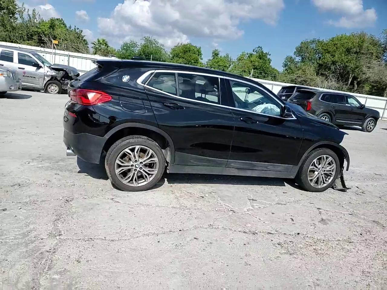 Фото: WBXYJ5C33JEF74086