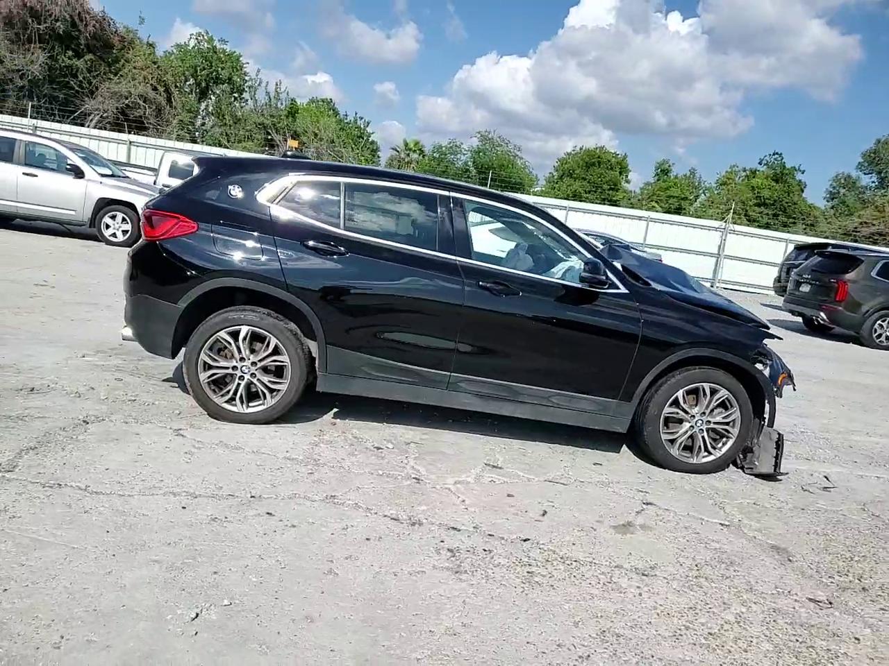 Фото: WBXYJ5C33JEF74086