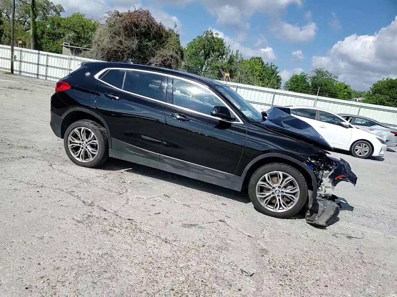 Фото: WBXYJ5C33JEF74086