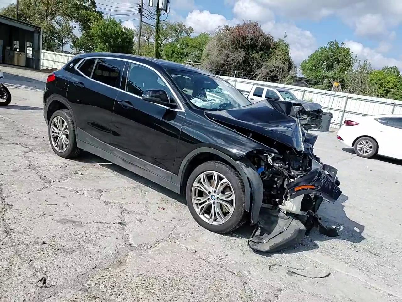 Фото: WBXYJ5C33JEF74086