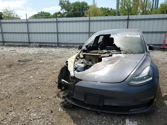 2018 Tesla Model 3 VIN: 5YJ3E1EB2JF065904 Lot: 71479925