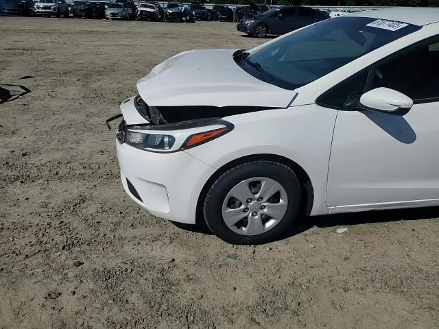 2017 Kia Forte Lx VIN: 3KPFK4A71HE041926 Lot: 81877405