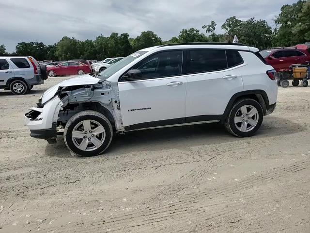 2022 Jeep Compass Latitude VIN: 3C4NJCBB0NT137629 Lot: 84569935