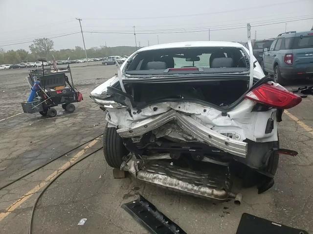 2015 Chrysler 200 S VIN: 1C3CCCBB4FN566361 Lot: 81403925