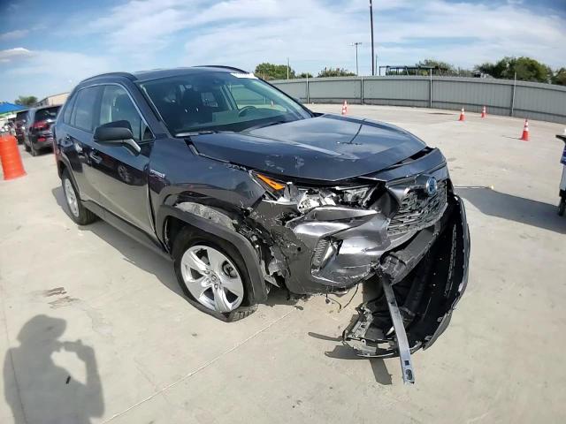 2021 Toyota Rav4 Le VIN: JTMLWRFV4MD121020 Lot: 81893375