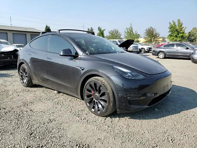 2024 Tesla Model Y VIN: 7SAYGDEF8RF053405 Lot: 70741065