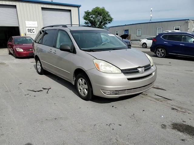 2004 Toyota Sienna Ce VIN: 5TDZA23C74S165584 Lot: 81814225
