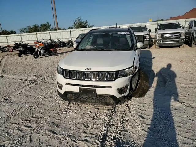 2018 Jeep Compass Latitude VIN: 3C4NJCBBXJT240907 Lot: 80913755