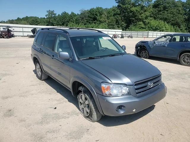 2004 Toyota Highlander Base VIN: JTEGP21A740013634 Lot: 71054345