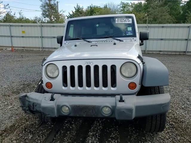 2007 Jeep Wrangler X VIN: 1J8GA39157L198004 Lot: 81825475