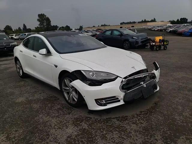 2015 Tesla Model S VIN: 5YJSA1E10FF104415 Lot: 71887835