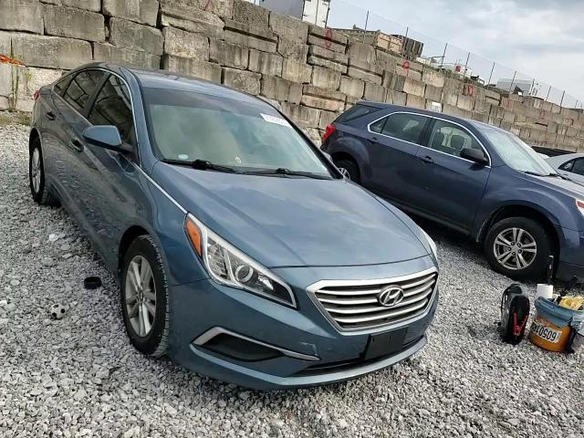 2017 Hyundai Sonata Se VIN: 5NPE24AF4HH491651 Lot: 71472835