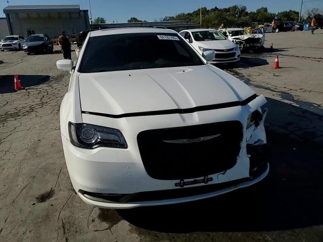 2016 Chrysler 300 S VIN: 2C3CCABG8GH269801 Lot: 84192105