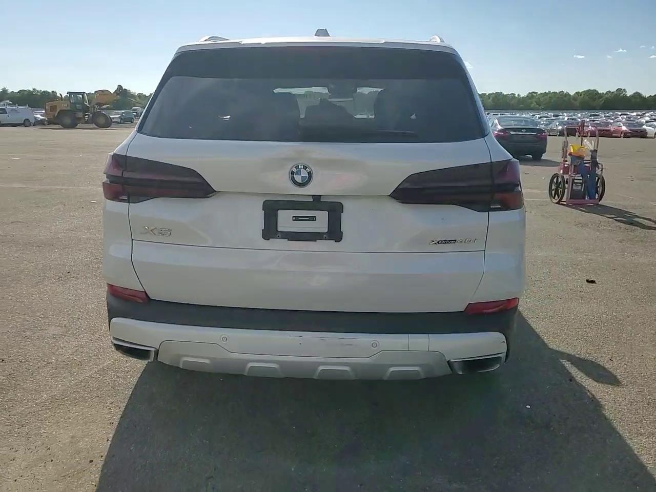 Фото: 5UX23EU07S9X45297