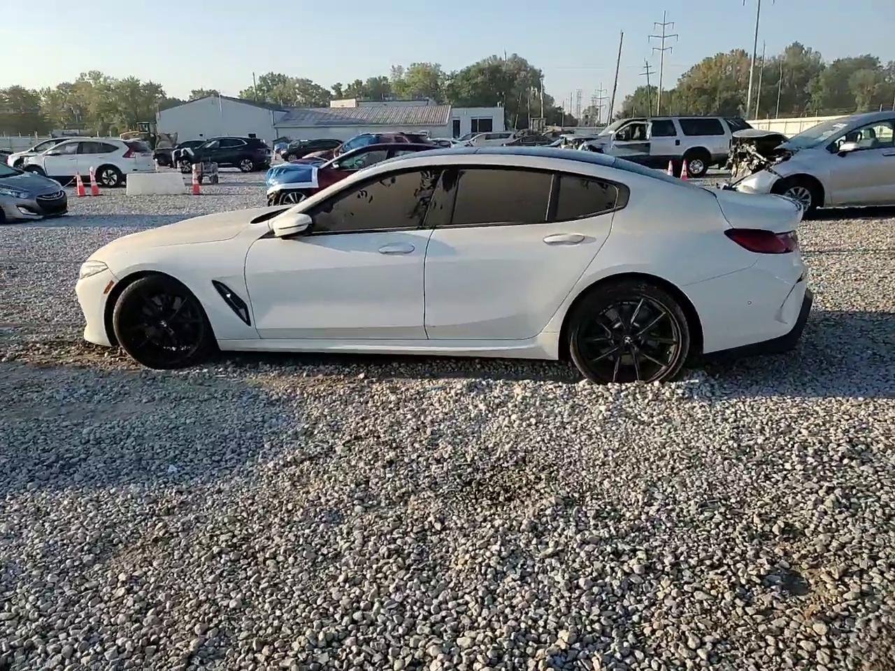 Фото: WBAGV4C00NCH67131