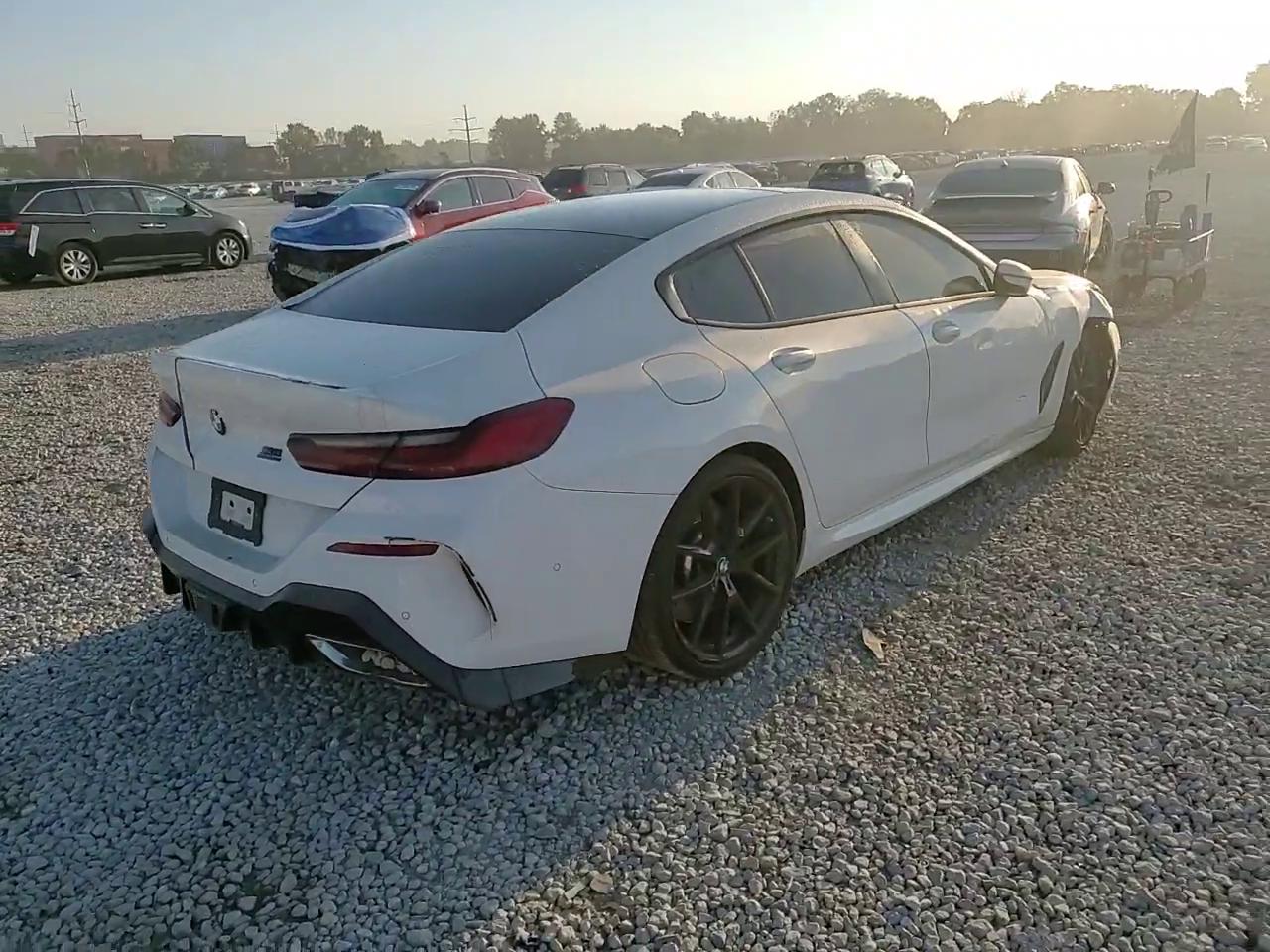 Фото: WBAGV4C00NCH67131