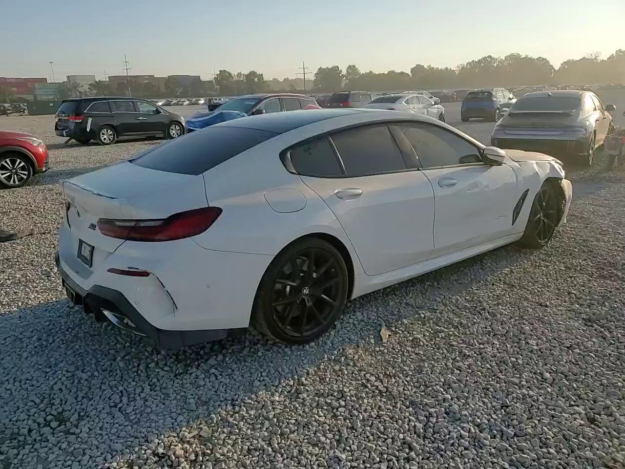 Фото: WBAGV4C00NCH67131