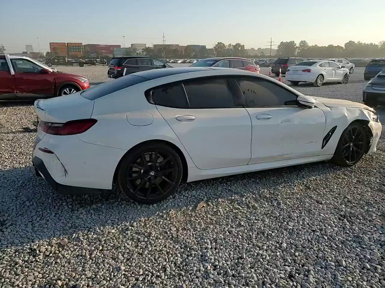 Фото: WBAGV4C00NCH67131